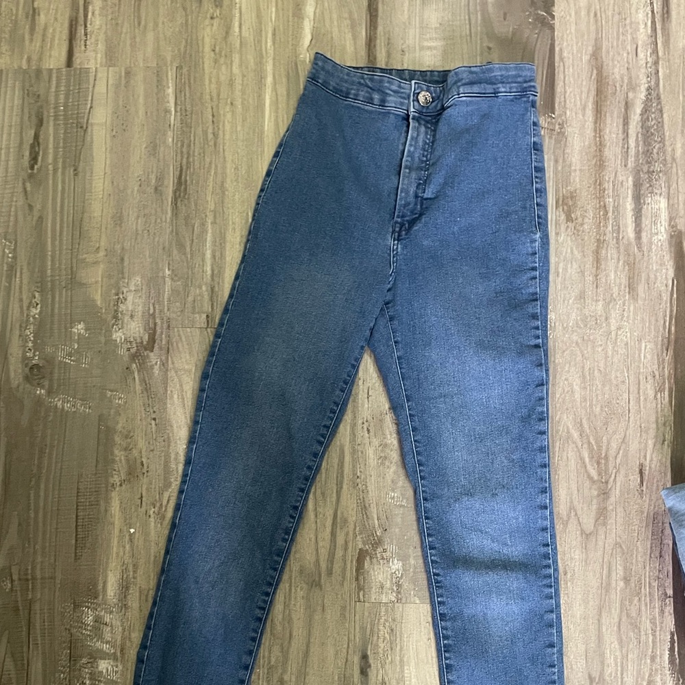 H&M